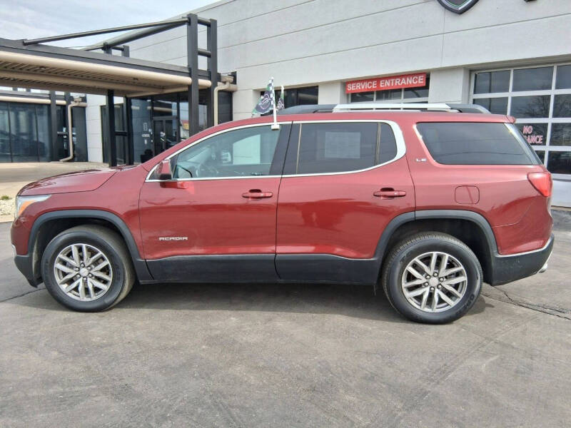 2017 GMC Acadia SLE-2