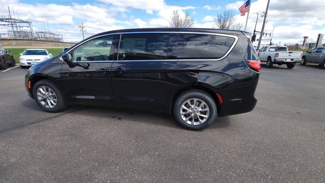 2024 Chrysler Pacifica for sale at Victoria Auto Sales in Victoria, MN