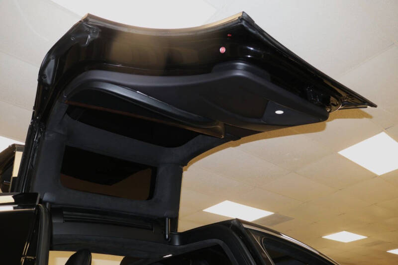 2020 Tesla Model X Long Range