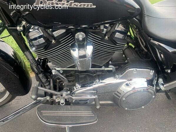 2017 Harley-Davidson Street Glide Special