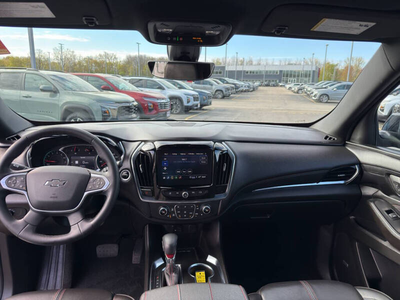 2023 Chevrolet Traverse RS