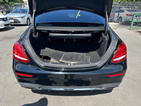 2018 Mercedes-Benz E-Class E 300