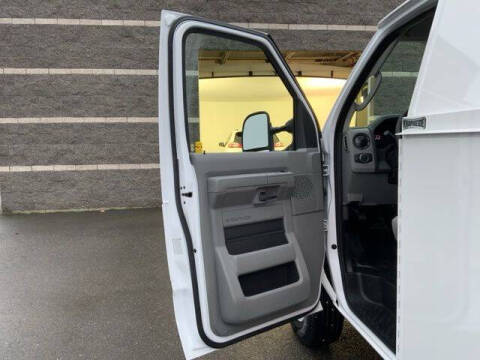 2025 Ford E-Series