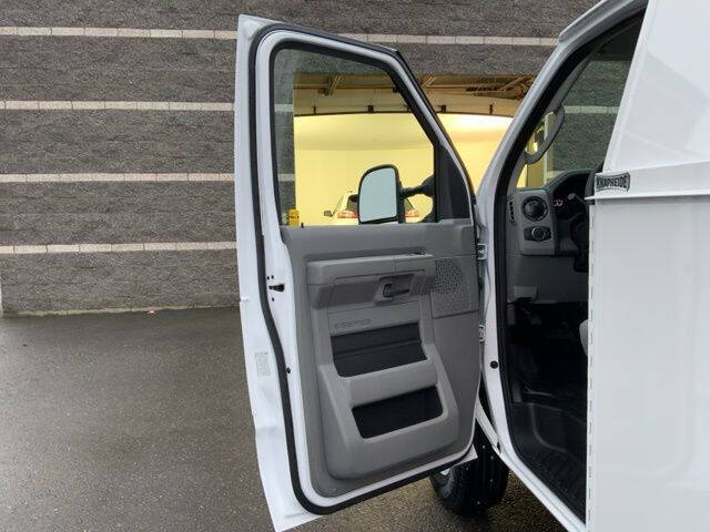 2025 Ford E-Series