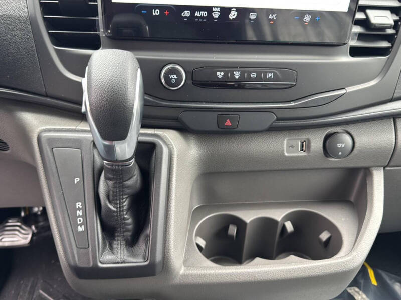 2025 Ford Transit