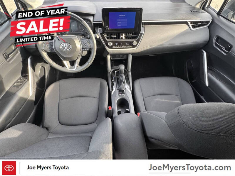 2025 Toyota Corolla Cross LE