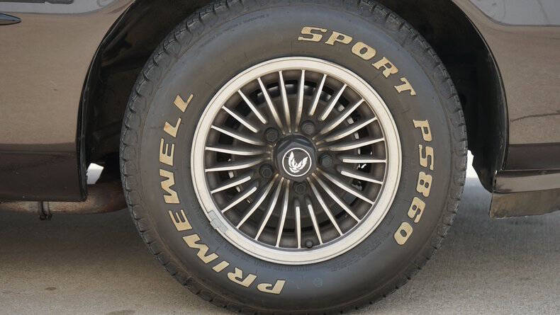 1984 Pontiac Firebird SE