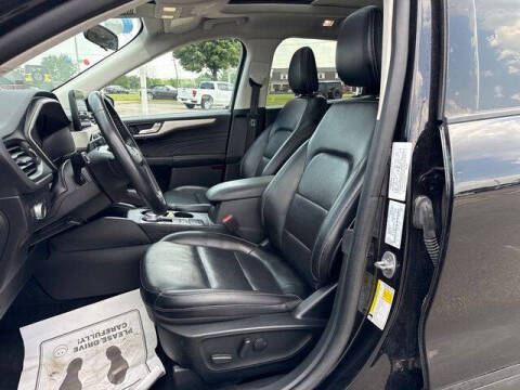 2021 Ford Escape SEL