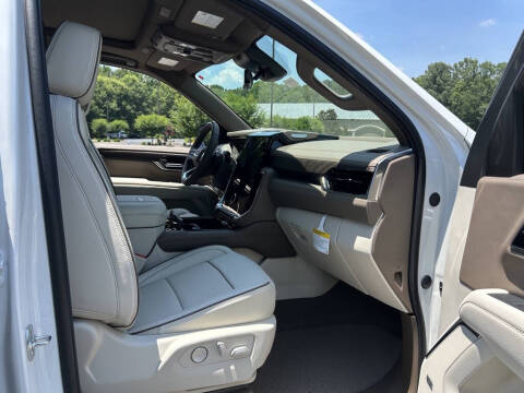 2025 GMC Yukon XL Denali