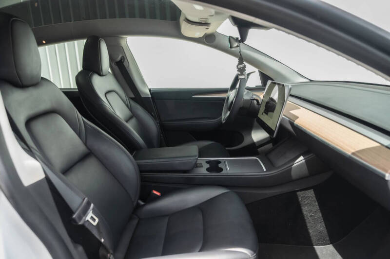 2023 Tesla Model Y Performance