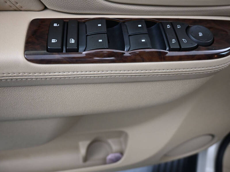 2010 Cadillac Escalade Premium