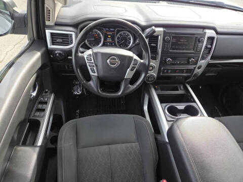 2019 Nissan Titan SV