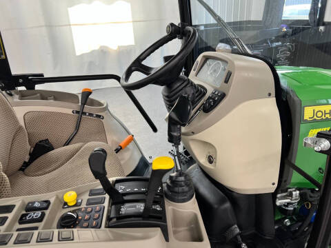 2019 John Deere 3039R