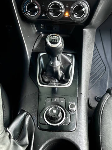 2016 Mazda MAZDA3 i Sport