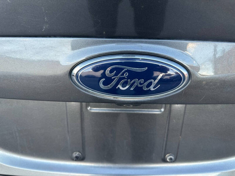 2016 Ford Escape S photo 43