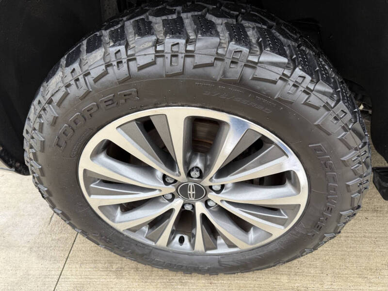 2017 Lincoln Navigator L Select