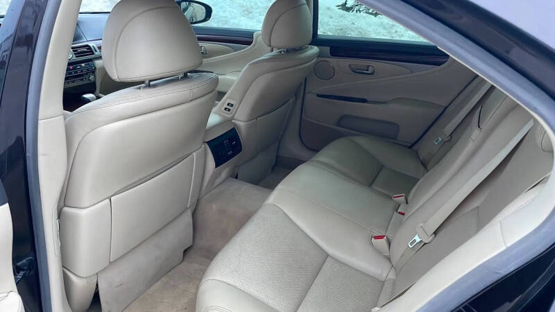 2016 Lexus LS 460