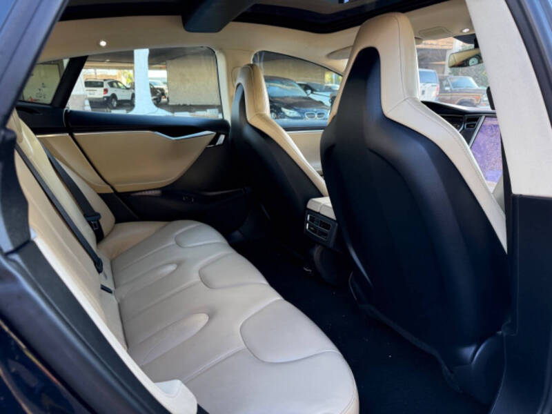 2013 Tesla Model S