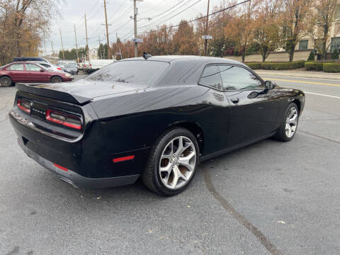 2016 Dodge Challenger SXT