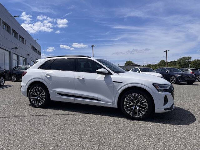 2024 Audi Q8 e-tron quattro Prestige