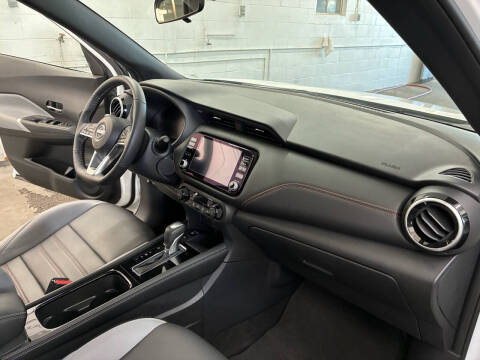 2024 Nissan Kicks SR