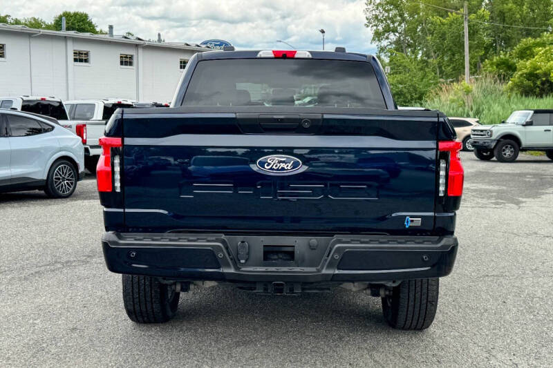 2025 Ford F-150 Lightning Flash