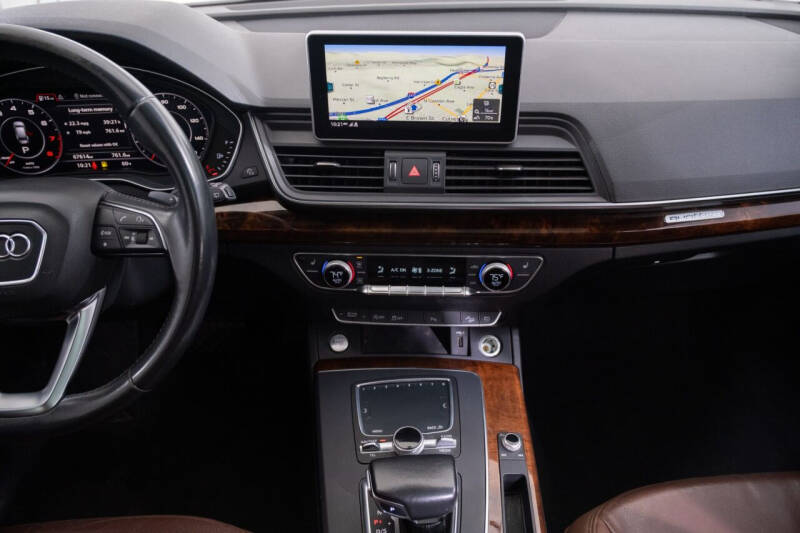 2018 Audi Q5 2.0T quattro Premium Plus