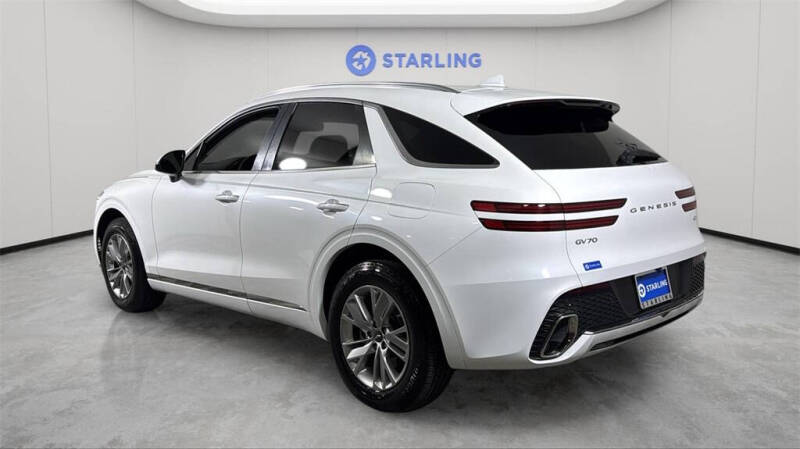 2022 Genesis GV70 2.5T Standard