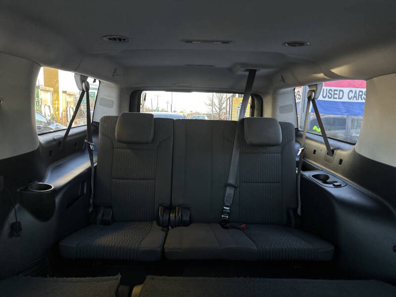 2016 Chevrolet Suburban LS