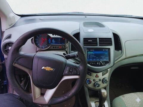 2013 Chevrolet Sonic LS Auto