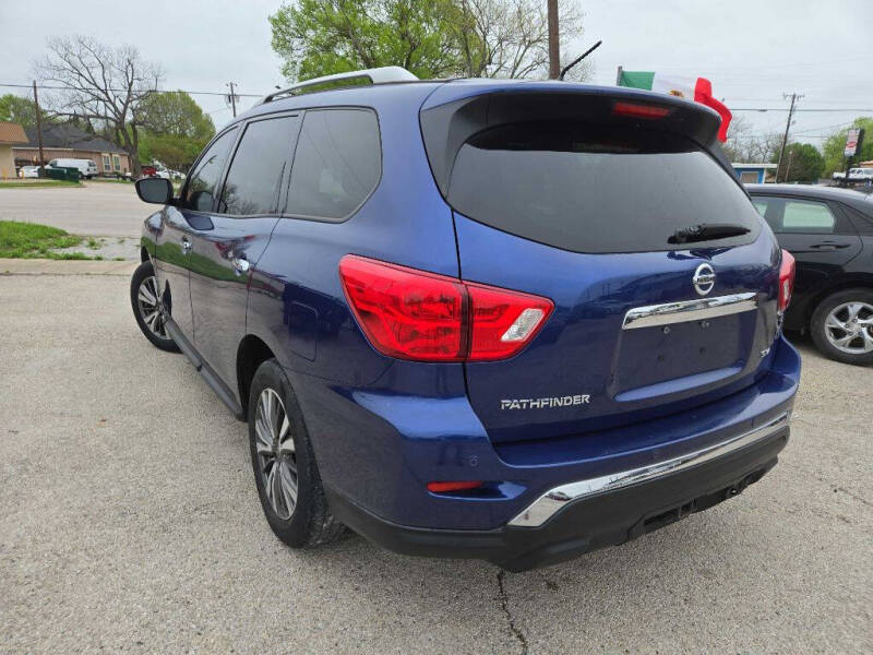 2018 Nissan Pathfinder S