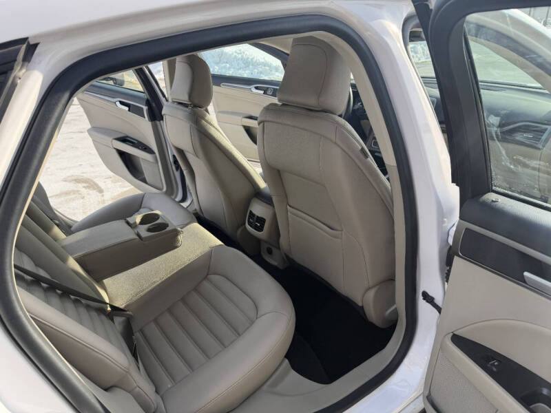 2020 Ford Fusion SEL