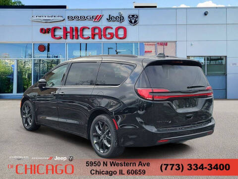 2026 Chrysler Pacifica Select