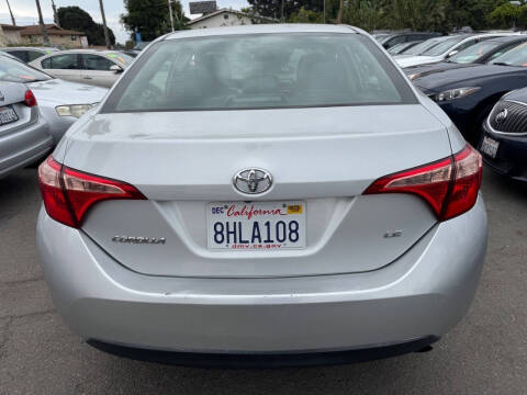 2017 Toyota Corolla LE