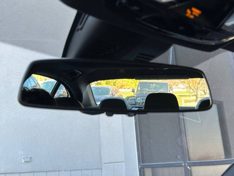 2023 BMW 3 Series 330i