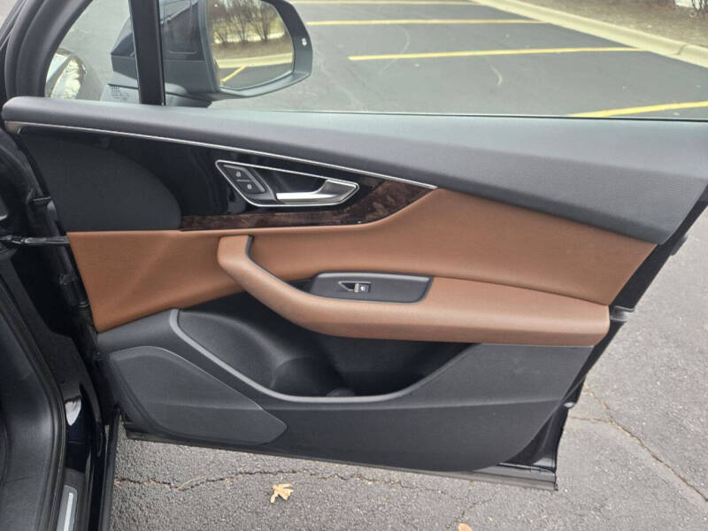 2017 Audi Q7 2.0T quattro Premium Plus