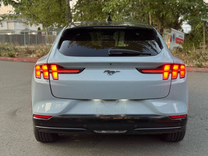 2024 Ford Mustang Mach-E Premium