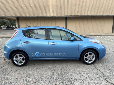 2011 Nissan LEAF SV