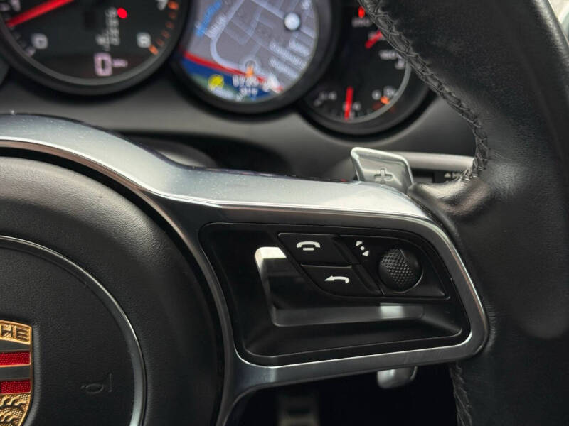 2016 Porsche Cayenne GTS