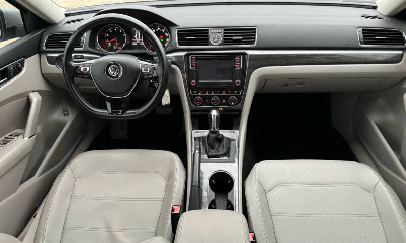 2016 Volkswagen Passat