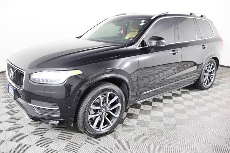 2018 Volvo XC90 T6 Momentum