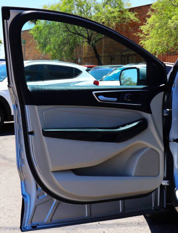 2021 Ford Edge Titanium