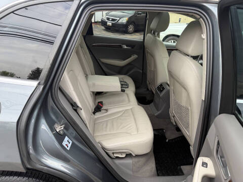 2012 Audi Q5 2.0T quattro Premium Plus