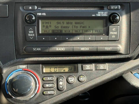 2013 Toyota Prius c Two
