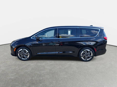 2027 Chrysler Pacifica Limited