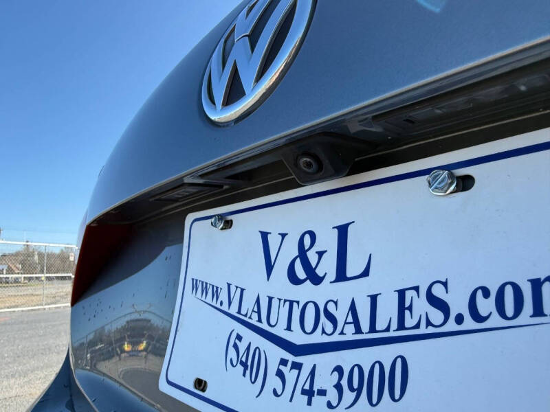 2015 Volkswagen Passat 1.8T Limited Edition