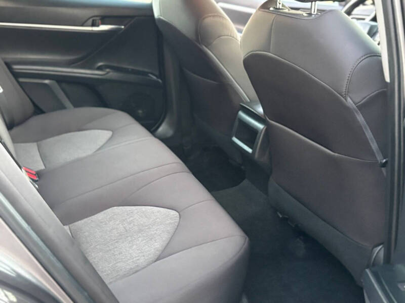 2020 Toyota Camry LE