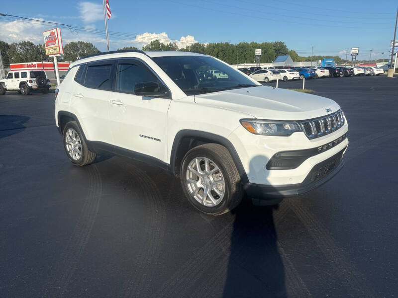 2023 Jeep Compass Latitude Lux's photo