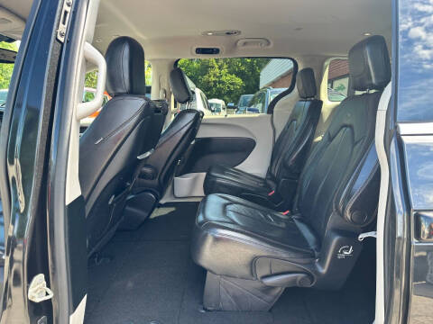2018 Chrysler Pacifica Touring L Plus