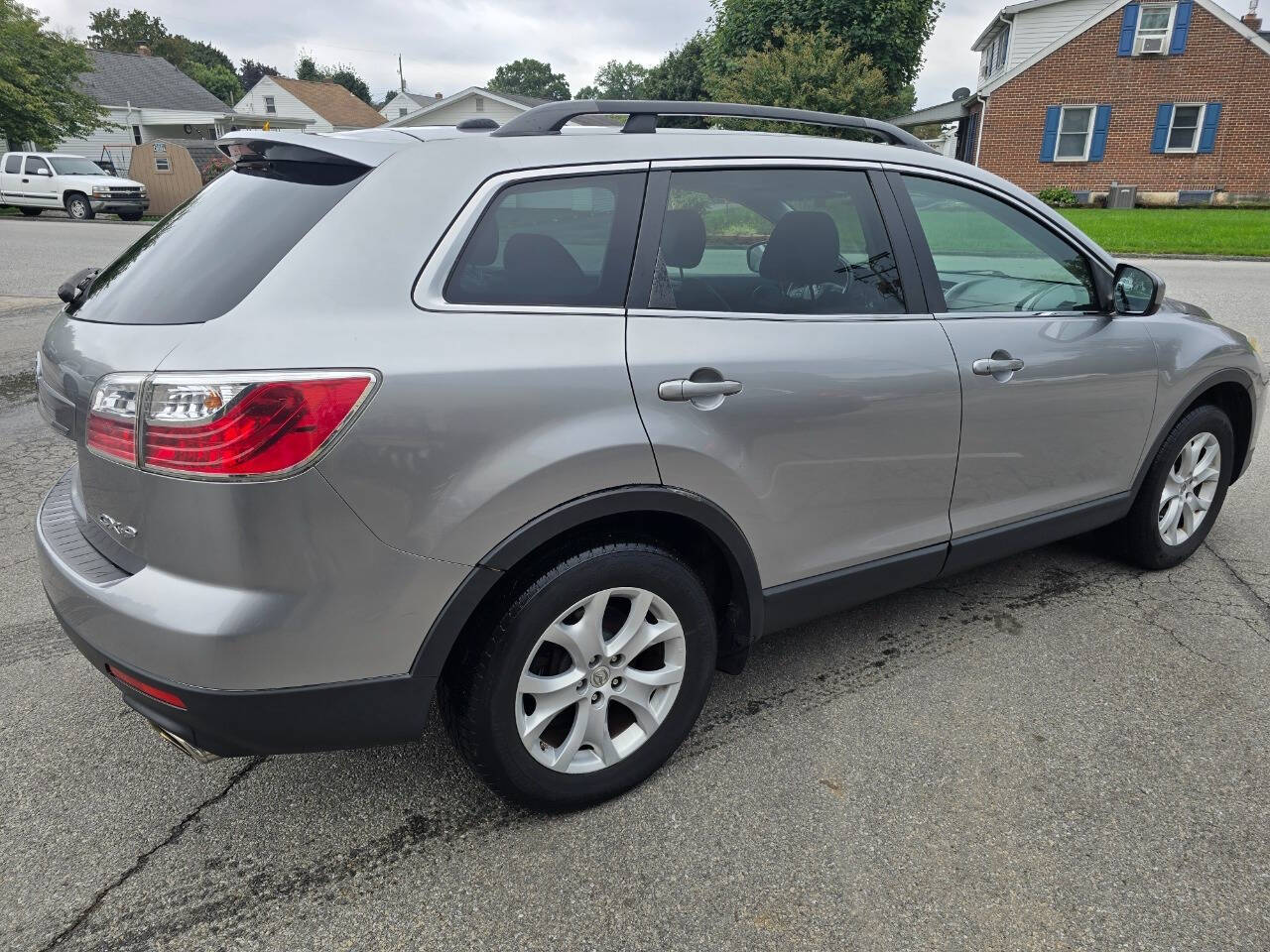 2012 Mazda CX-9 for sale at QUEENSGATE AUTO SALES in York, PA